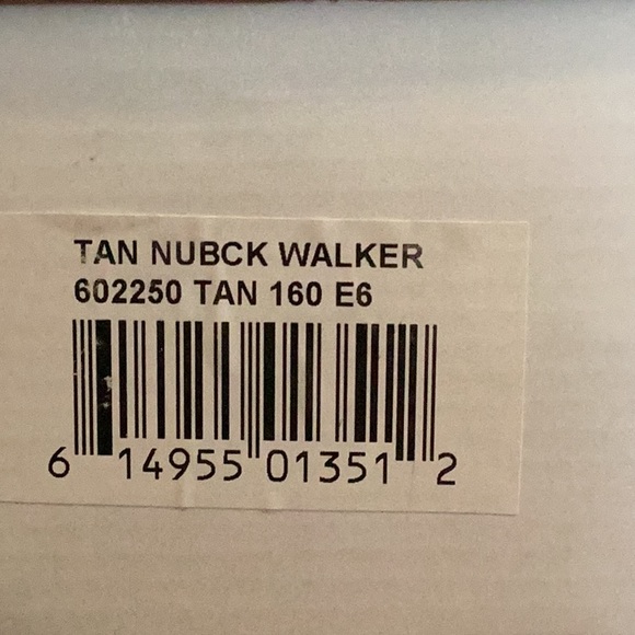 NWT men’s Walkabout shoes - Picture 2 of 15